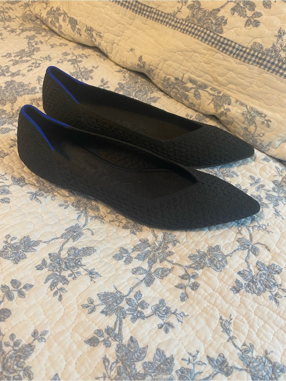 Rothy’s The Point Black Honeycomb Size 8